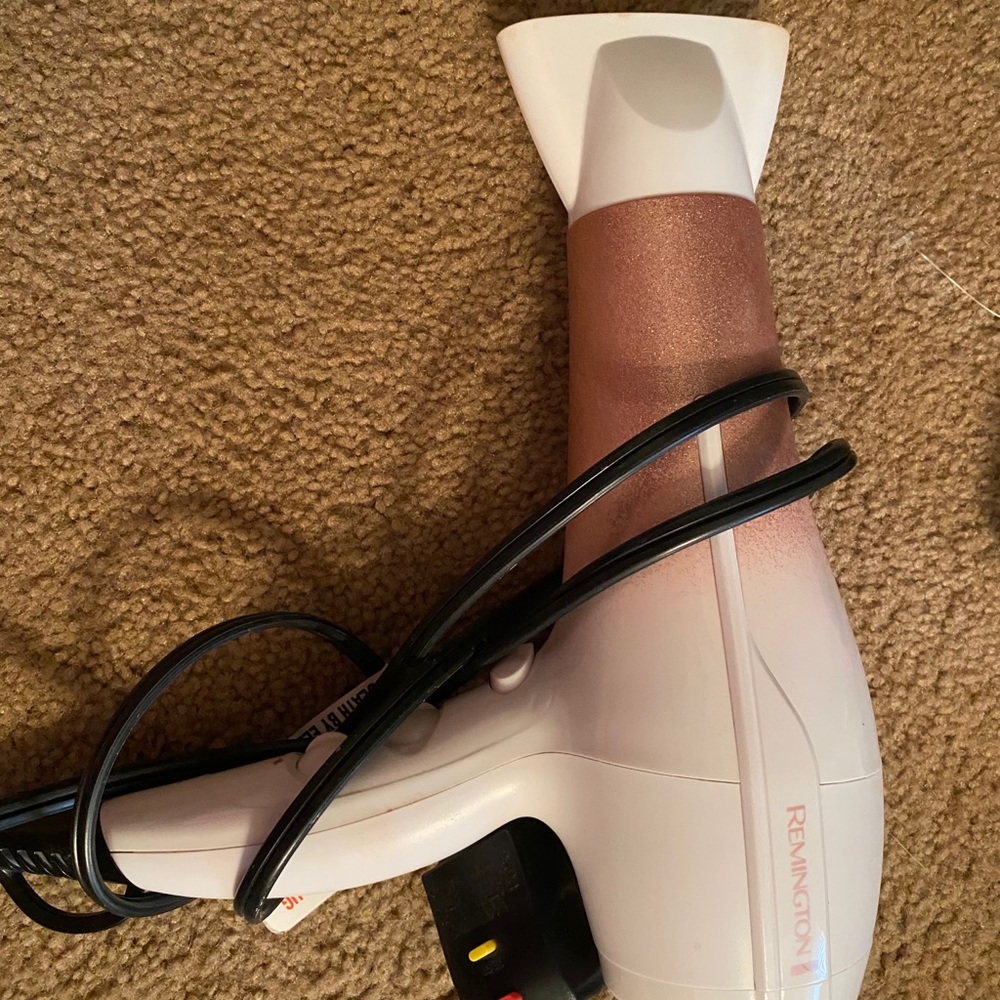 Remington blow dryer